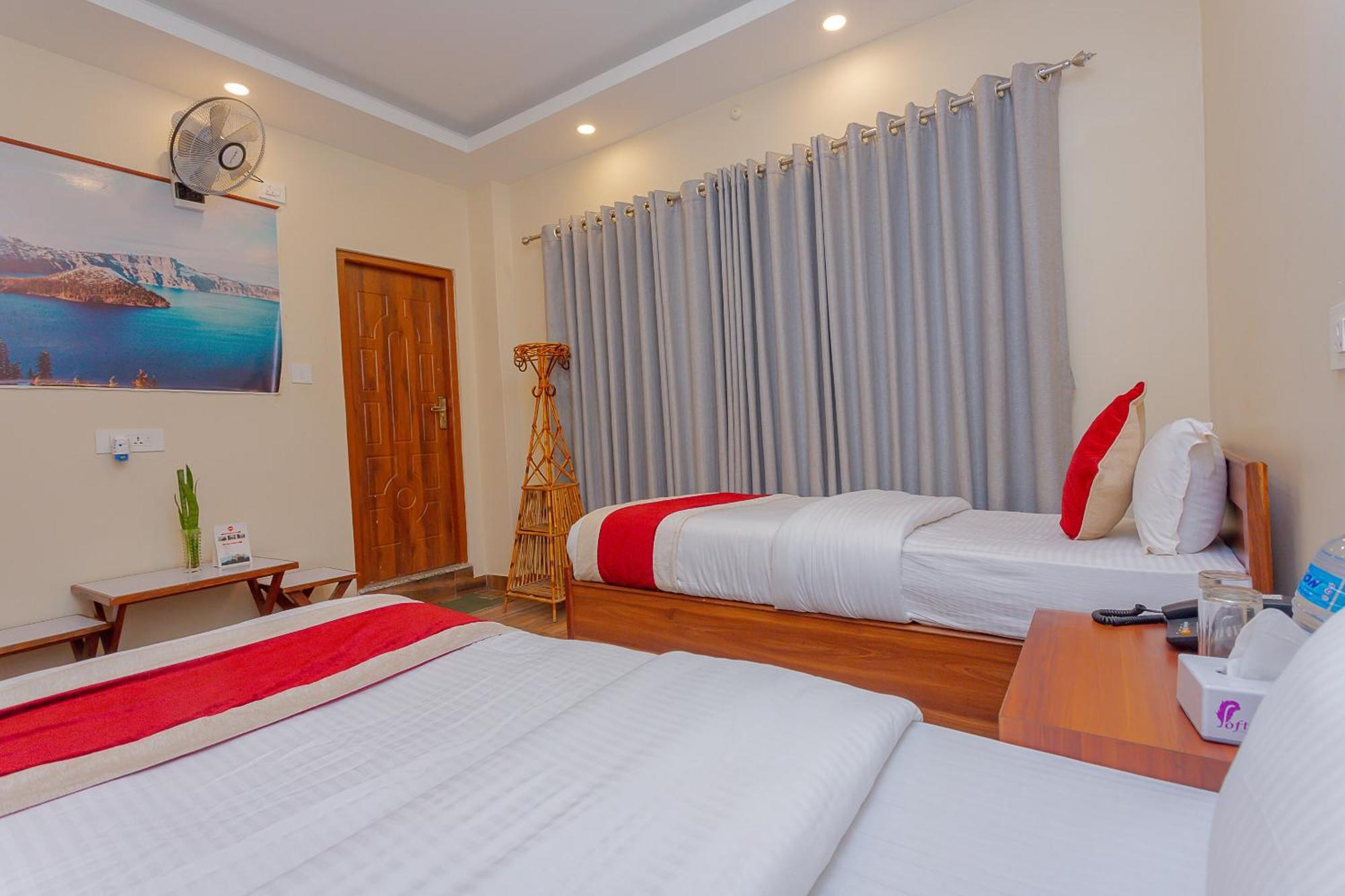 Oyo 799 Hotel Tik Tok Pvt Ltd. Катманду Экстерьер фото