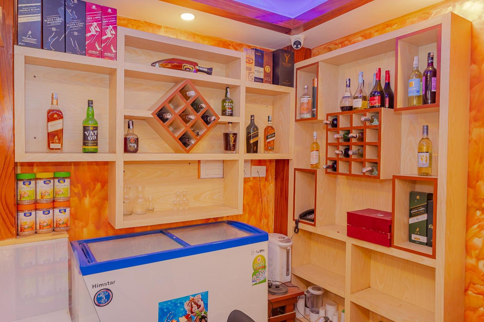 Oyo 799 Hotel Tik Tok Pvt Ltd. Катманду Экстерьер фото